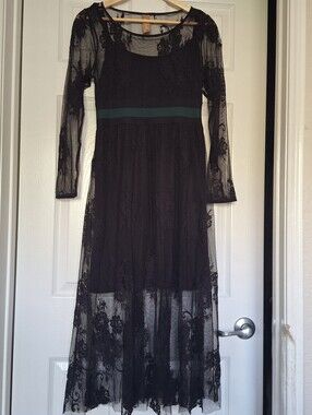 Maryley Italy Black Lace Long Sleeve Midi Dress M